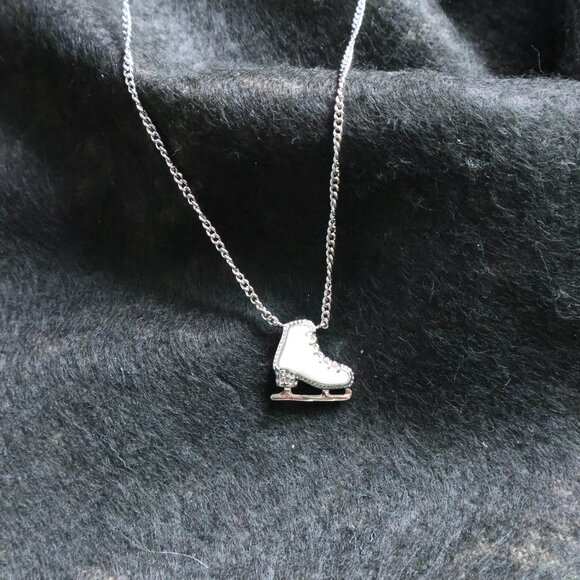 Kendra Scott Ice Skate Silver Necklace White Mother-of-Pearl - Picture 2 of 2